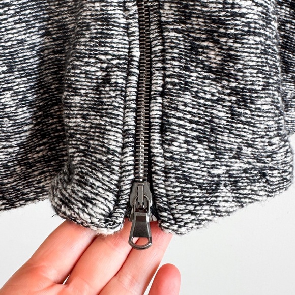 L’AGENCE • Marled Poncho Zip Up Hoodie Sweater - Picture 6 of 13